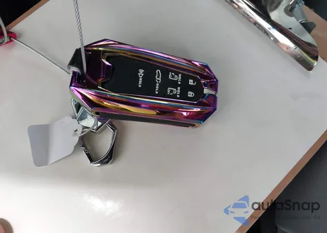 2023 Toyota Sienna Xle из США, поврежденный, VIN 5TDYRKEC9PS176415